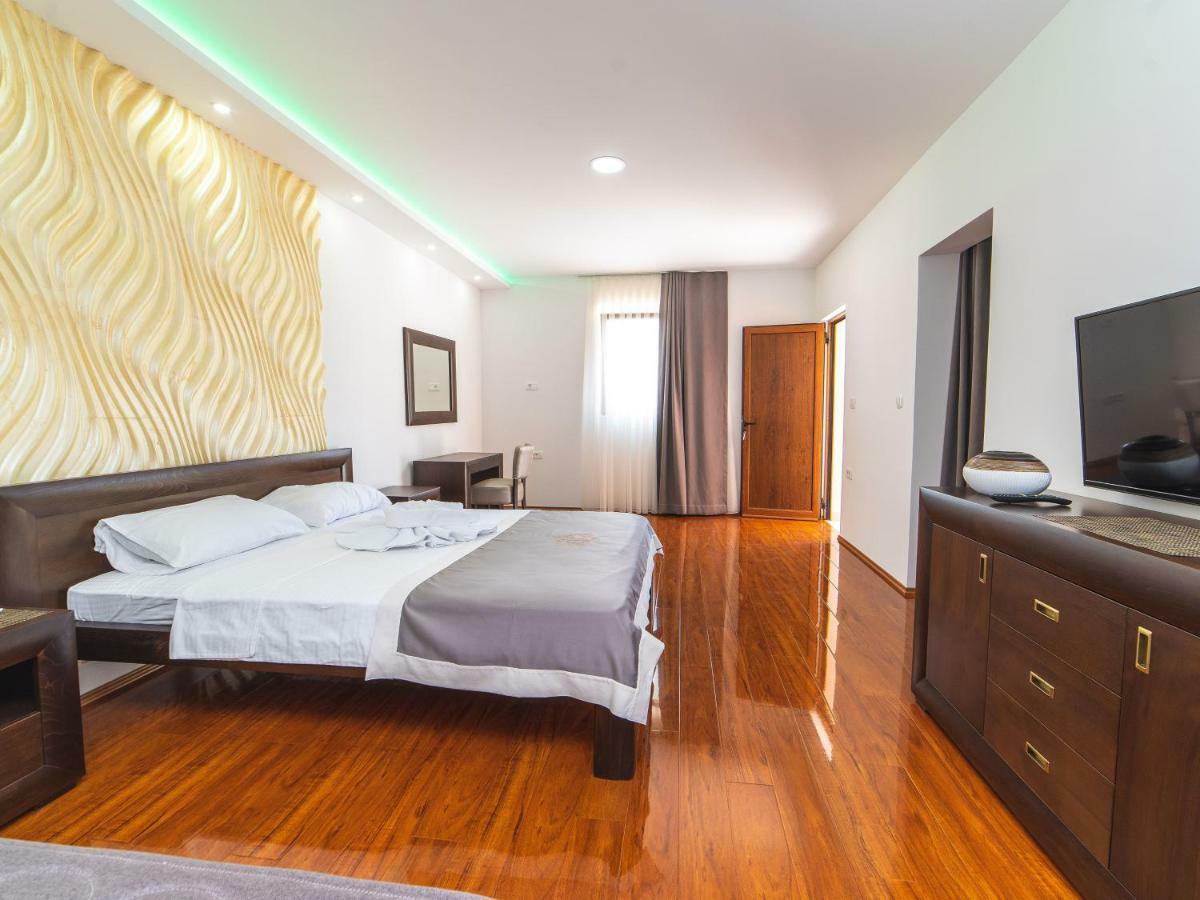 Hotel Royal Garden Nikšić Εξωτερικό φωτογραφία