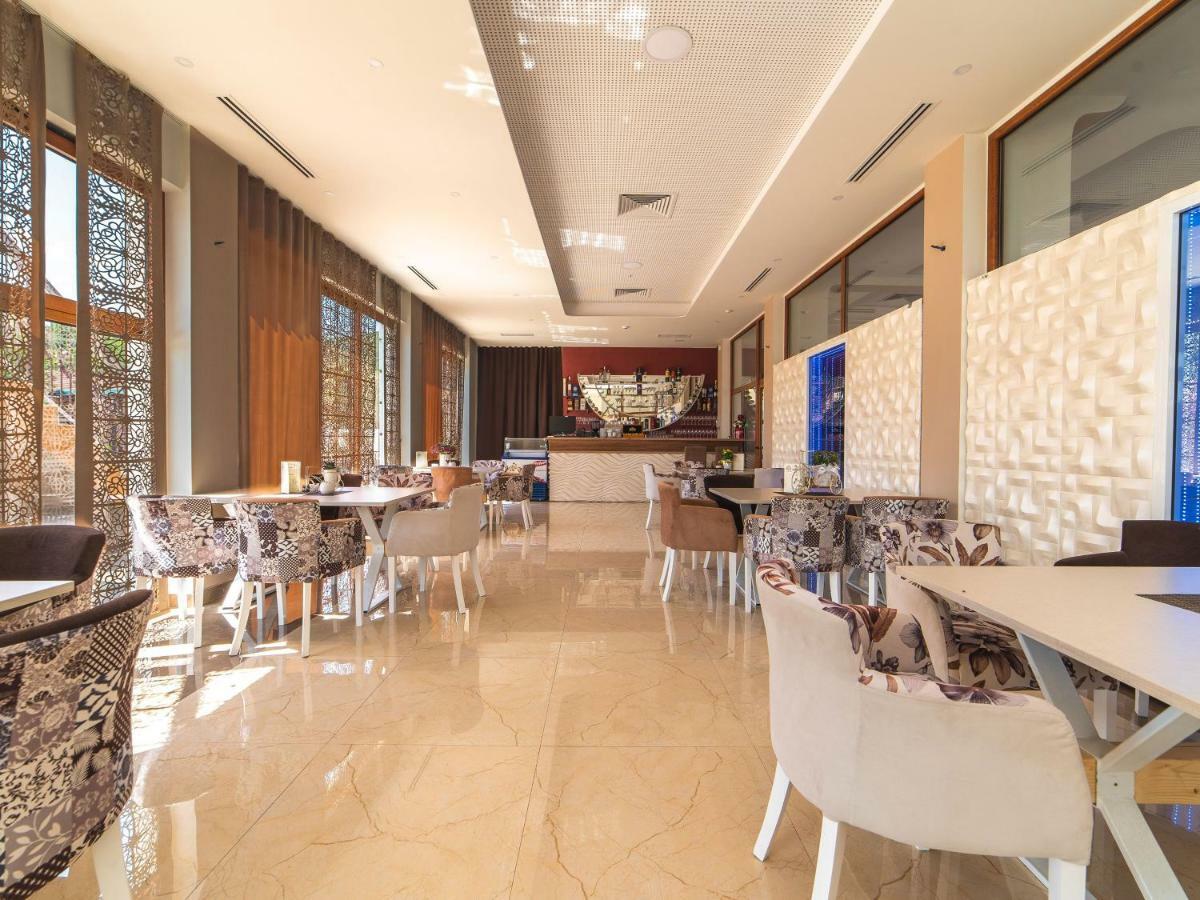 Hotel Royal Garden Nikšić Εξωτερικό φωτογραφία